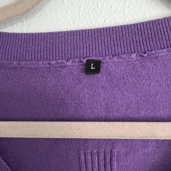 Arach & Cloz purple v neck sweater Size L - Picture 3 of 5